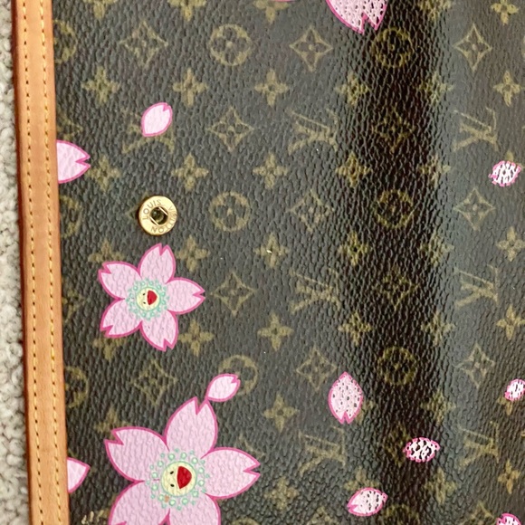Louis Vuitton Cherry Blossom Wallet - Picture 16 of 16